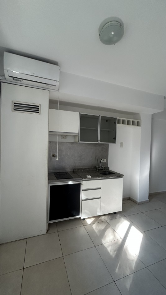 Alquiler Monoambiente Electrico Sin Balcon Al Frente 1 B - Zeballos 473