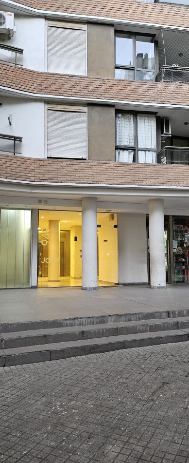 Departamento 2 dormitorios al frente, amoblado. Amenidades. Con cochera. Calidad Fundar - 9 de Julio 900, Rosario