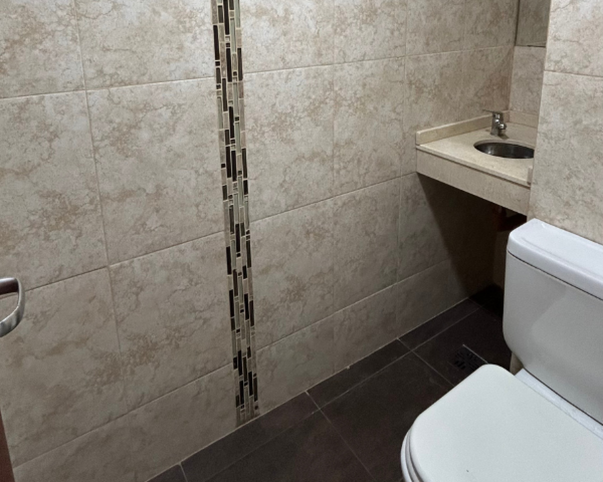 San Luis y Rodriguez - A metros del Sanatorio La Mujer y Bv. Oroño