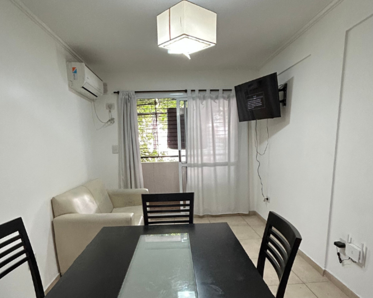 San Luis y Rodriguez - A metros del Sanatorio La Mujer y Bv. Oroño