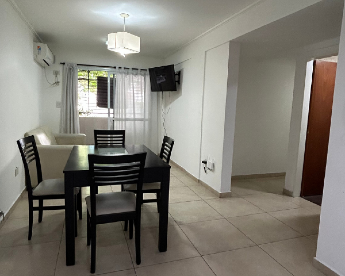 San Luis y Rodriguez - A metros del Sanatorio La Mujer y Bv. Oroño