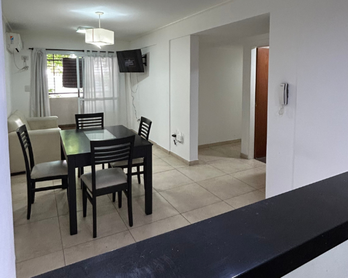 San Luis y Rodriguez - A metros del Sanatorio La Mujer y Bv. Oroño