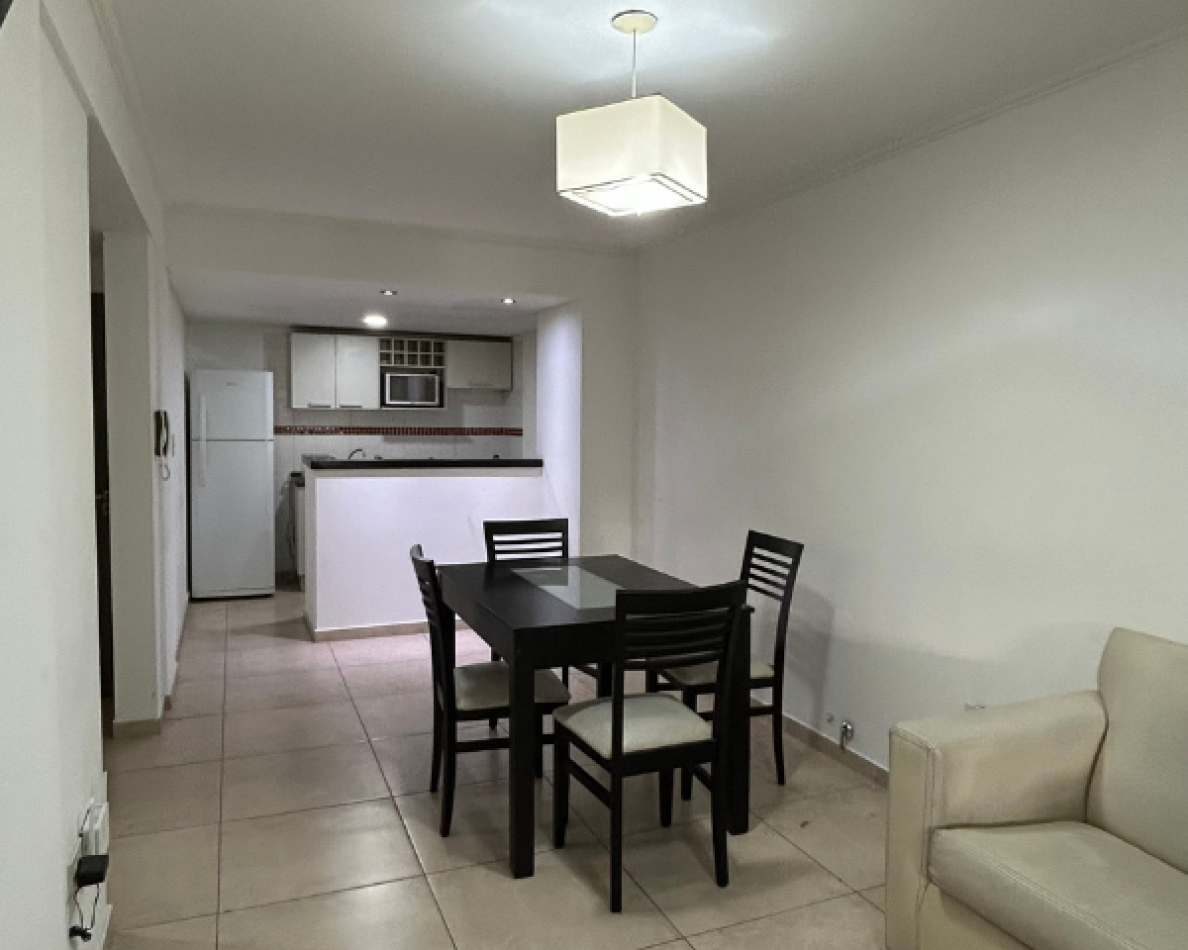 San Luis y Rodriguez - A metros del Sanatorio La Mujer y Bv. Oroño