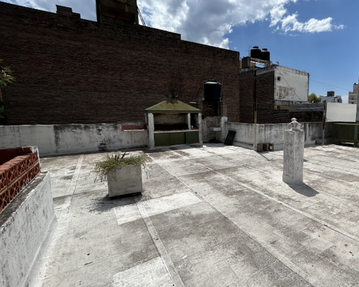 Casa en Planta Alta 3 Dorm. Cochera y Terraza Exclusiva - Apta Credito. Ricchieri y San Lorenzo