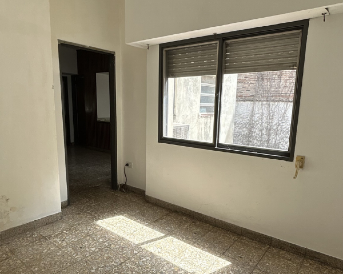 Casa en Planta Alta 3 Dorm. Cochera y Terraza Exclusiva - Apta Credito. Ricchieri y San Lorenzo