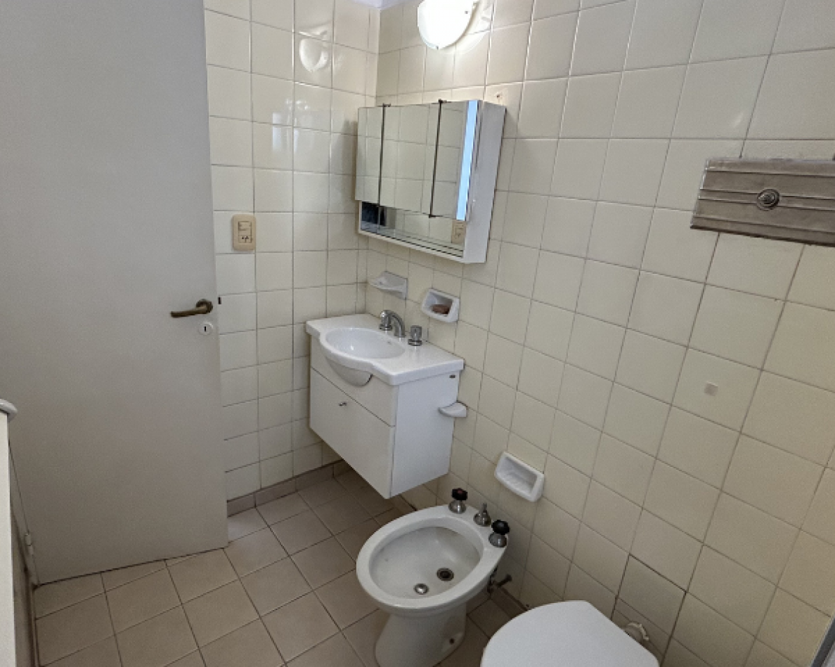 Alquiler 2 Dormitorios Contrafrente S/balcon 02-04 - Cordoba Y Bv. Oroño, Rosario