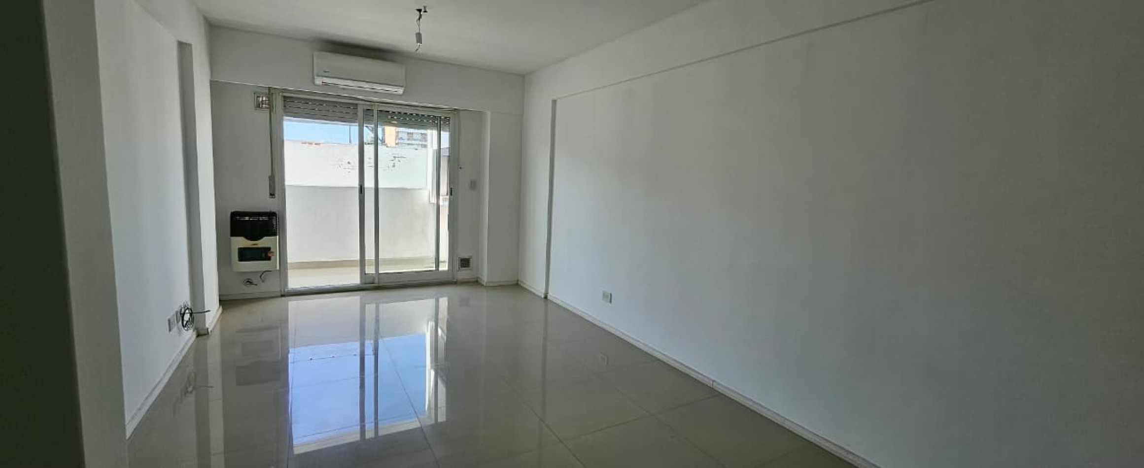 MONOAMBIENTE CON BALCON Y PARRILLERO EXCLUSIVO - SALTA 2400, ROSARIO